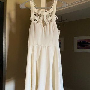 White Xenia Boutique Size 8 Dress